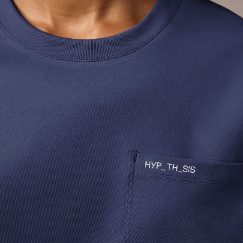 HYPOTHESIS OMNI BASE PULLOVER
WOMEN'S KNIT CREW NECK SCRUB PULLOVER
NWT SMALL - Picture 4 of 6